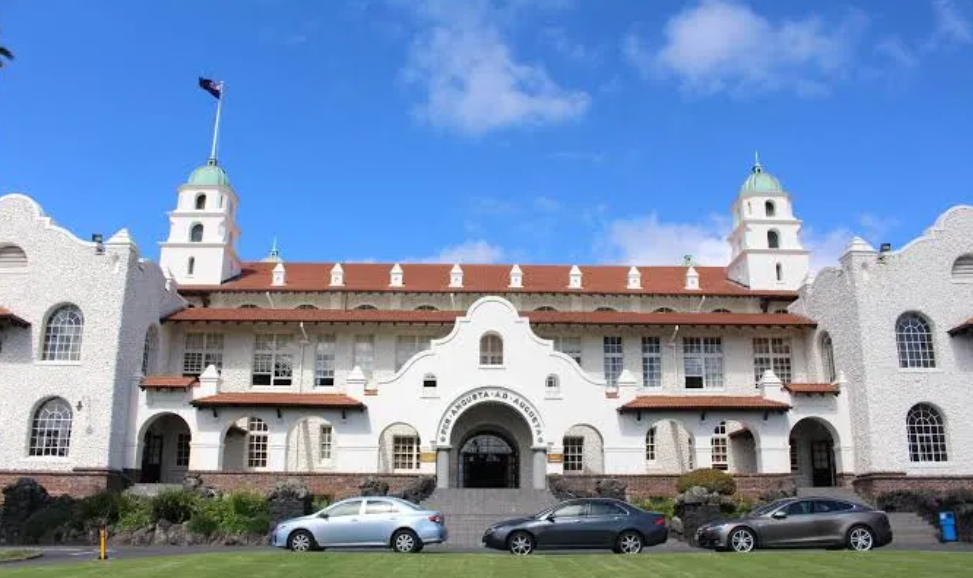 奥克兰顶级公立男子中学奥克兰文法中学
